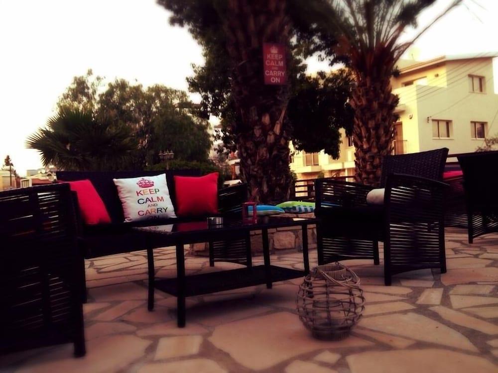 M. Moniatis Hotel Limassol Kültér fotó