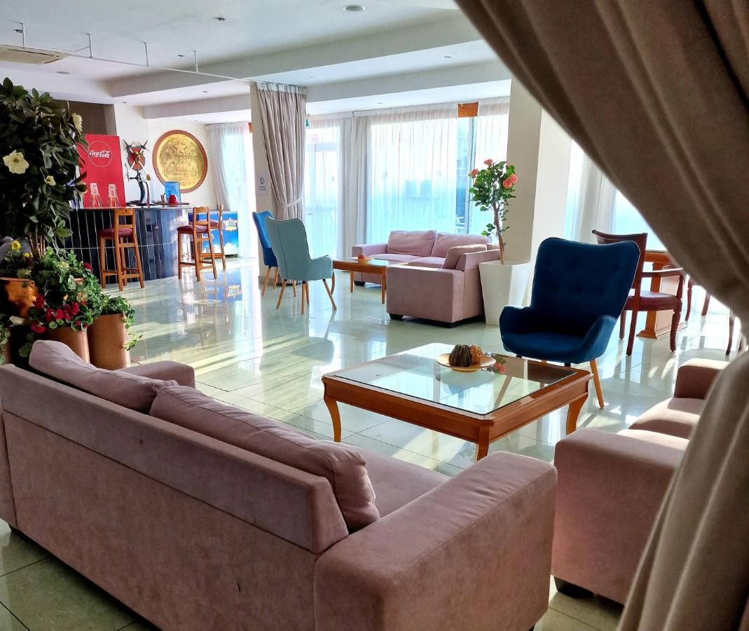 M. Moniatis Hotel Limassol Kültér fotó