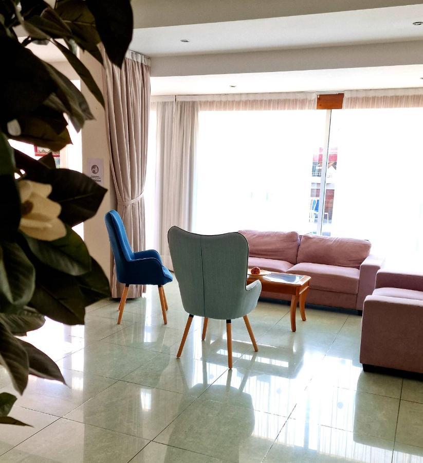 M. Moniatis Hotel Limassol Kültér fotó