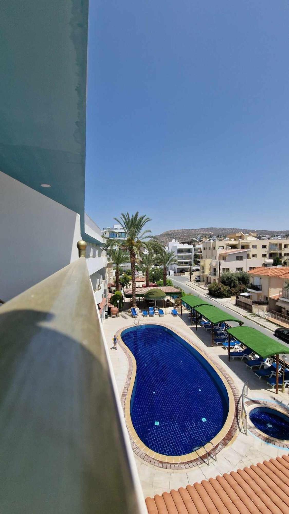 M. Moniatis Hotel Limassol Kültér fotó