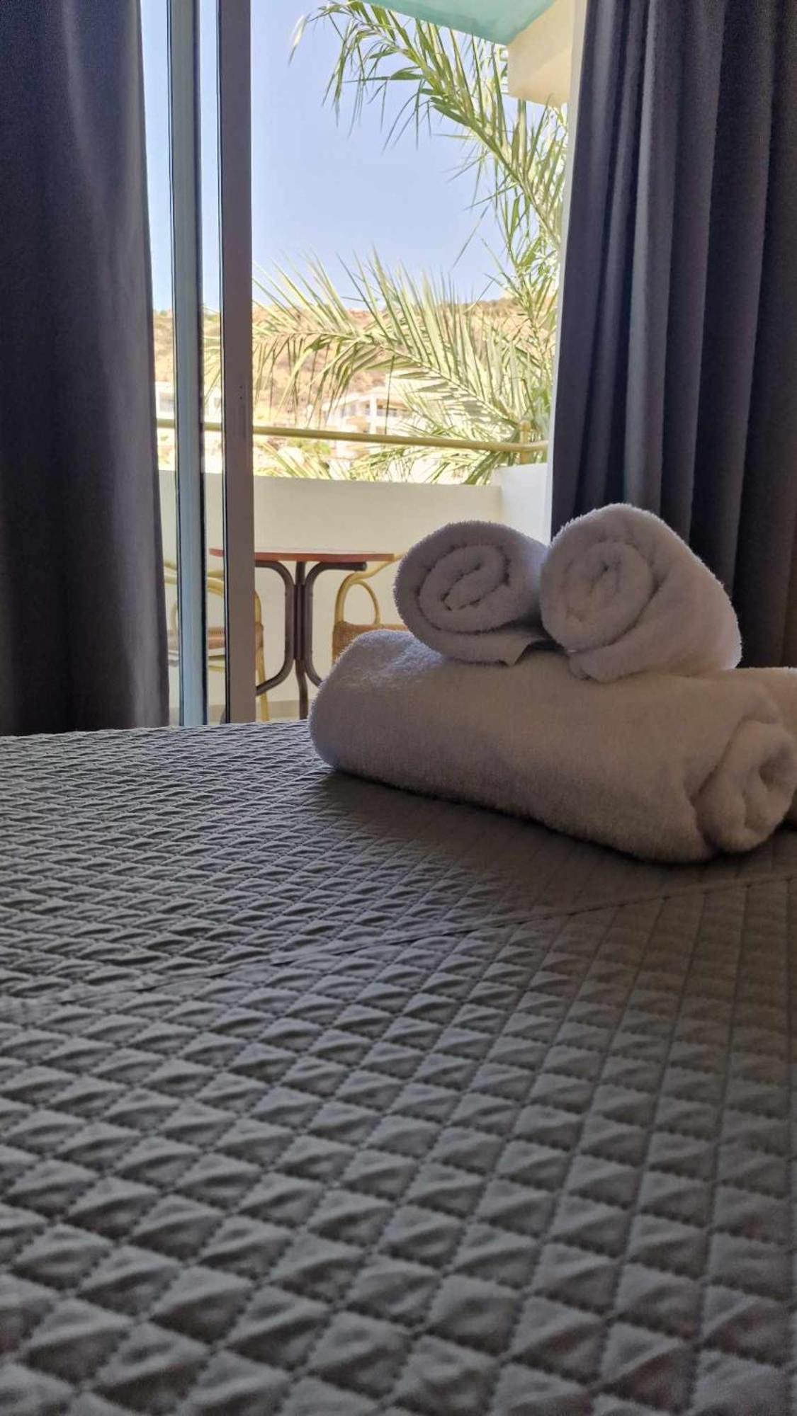 M. Moniatis Hotel Limassol Kültér fotó